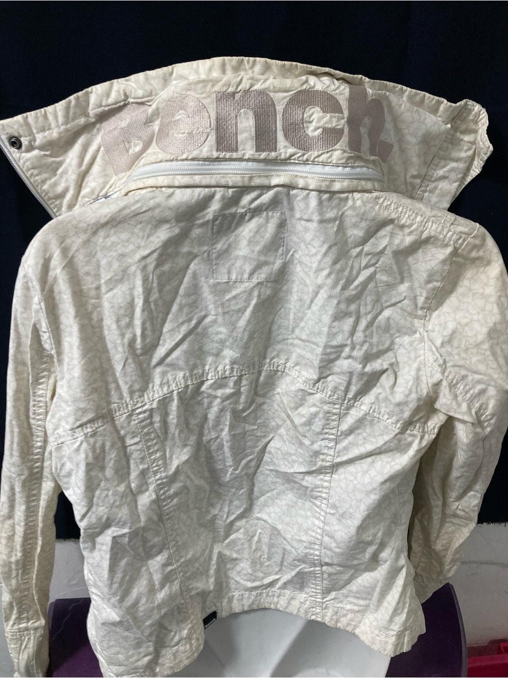 Bench Cream Zip Jacket Y2K Logo Collar Lightweight Coat Size S
